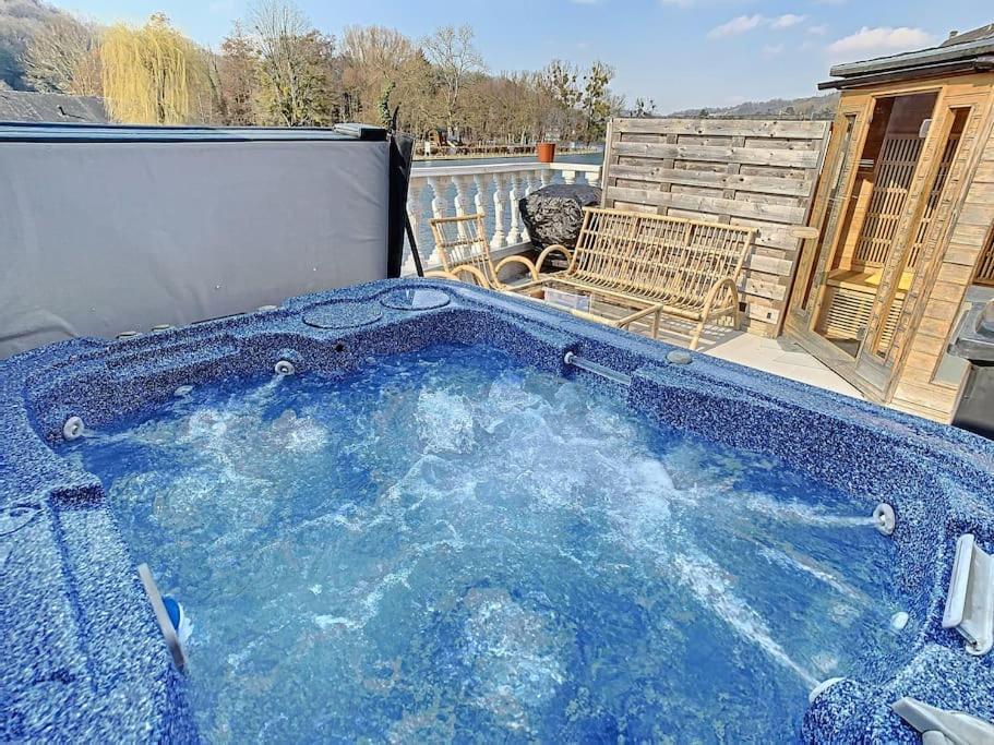 Vue Sur Meuse Avec Jacuzzi Et Sauna Exterieur. Yvoir Exterior foto